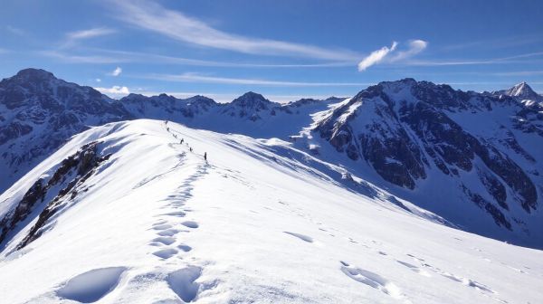 Meilleures chaînes neige pour un grip optimal en montagne